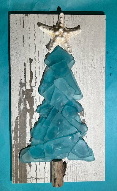 Shabby Plank Seaglass Christmas Tree - 14 in