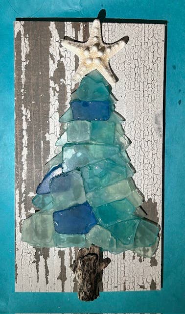 Shabby Plank Seaglass Christmas Tree - 14 in